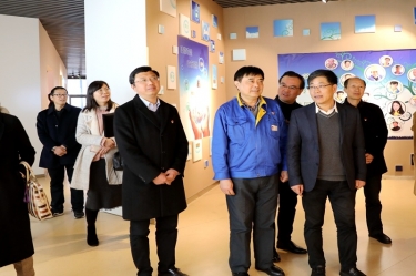 2020年1月3日，時(shí)任浙江省民政廳黨組成員、副廳長(zhǎng)江宇蒞臨景興紙業(yè)調(diào)研企業(yè)發(fā)展情況、黨建工作
