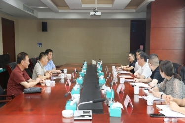 江山市委副書記、市長徐明峰率隊(duì)赴景興紙業(yè)調(diào)研